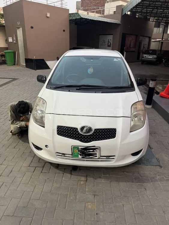 Toyota Vitz 2006 for Sale in Multan Image-1