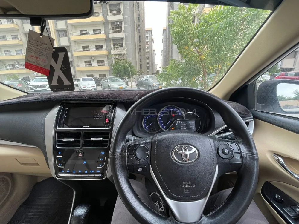 Toyota Yaris Sedan 2021 for Sale in Karachi Image-1