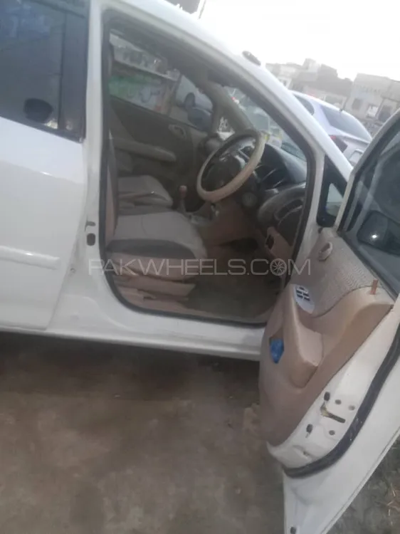 Honda City 2005 for Sale in Burewala Image-1