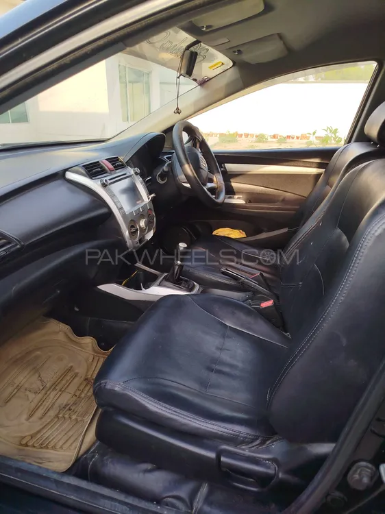 Honda City 2010 for Sale in Jauharabad Image-1