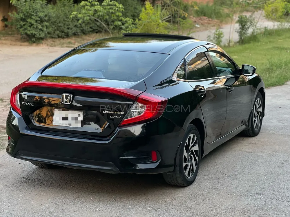 Honda Civic 2017 for Sale in Rawalpindi Honda Civic 2017 for Sale in Rawalpindi Image-6