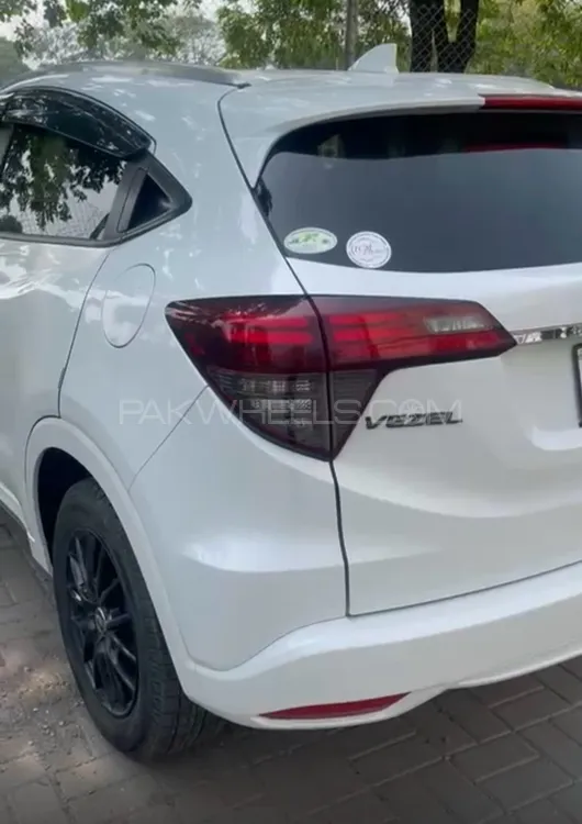 Honda Vezel 2019 for Sale in Lahore Image-1