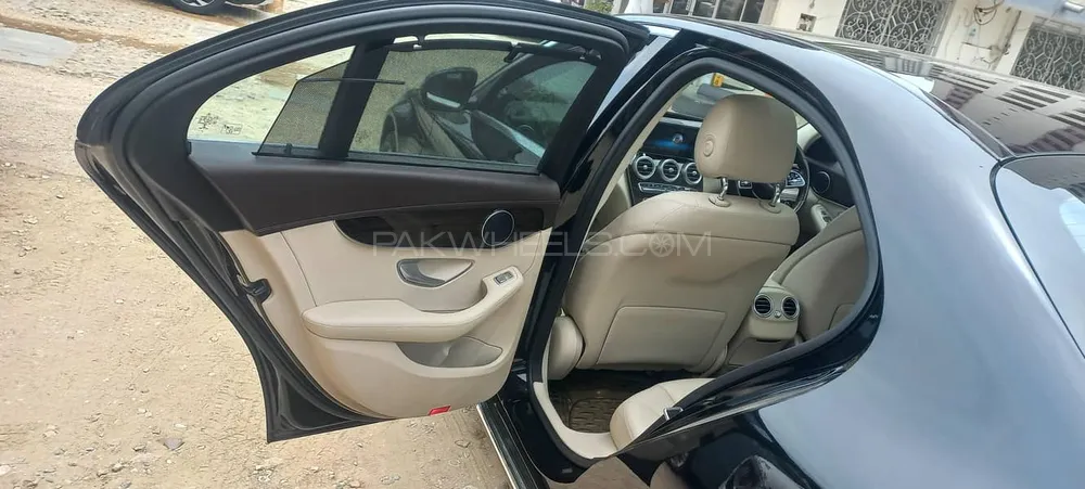 Mercedes Benz C Class 2020 for Sale in Karachi Image-1