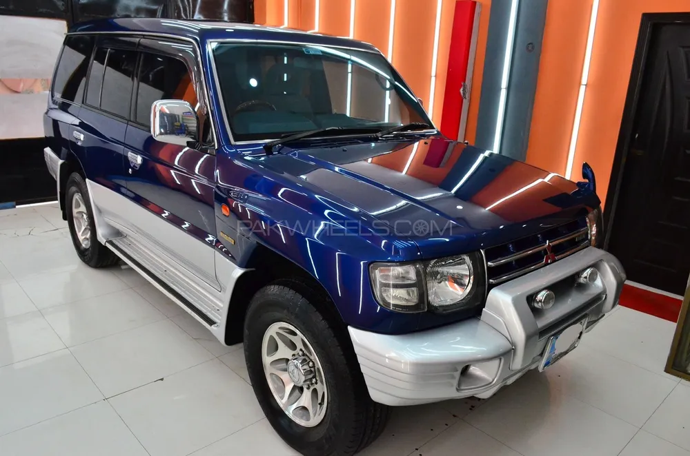 Mitsubishi Pajero 2001 for Sale in Islamabad Image-1