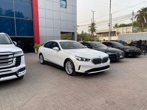 BMW i5 edrive40
Model: 2024
Zero Meter
Unregistered 

*Dewan Import
*Dewan Warranty

Calling and Visiting Hours

Monday to Saturday

11:00 AM to 7:00 PM