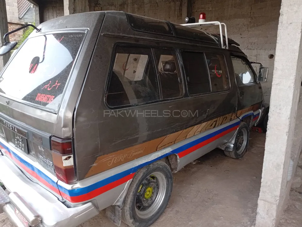 Toyota 4 Runner 1986 for Sale in Rawalakot Image-1