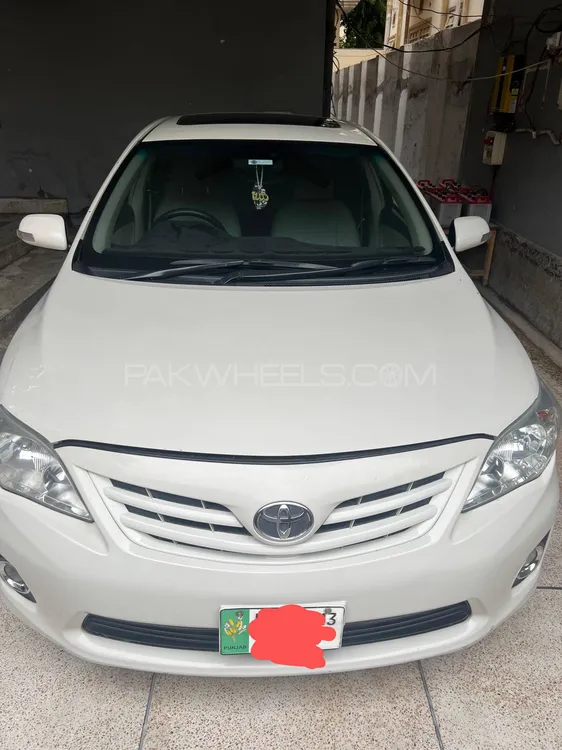 Toyota Corolla 2013 for Sale in Peshawar Image-1