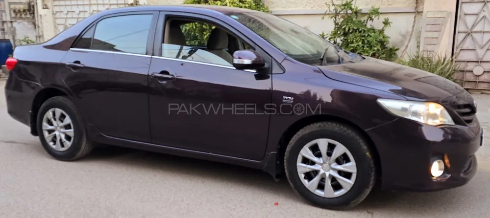 Toyota Corolla 2013 for Sale in Karachi Image-1