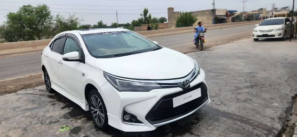Toyota Corolla 2021 for Sale in Islamabad Image-1