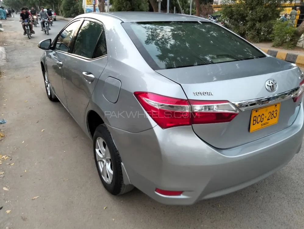 Toyota Corolla 2014 for Sale in Karachi Image-1
