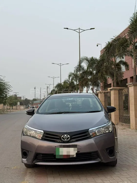 Toyota Corolla 2016 for Sale in Lahore Image-1