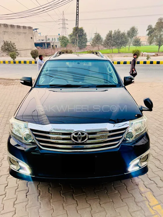 Toyota Fortuner 2013 for Sale in Multan Image-1