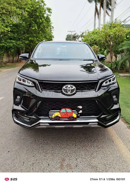 Toyota Fortuner 2019 for Sale in Lahore Image-1