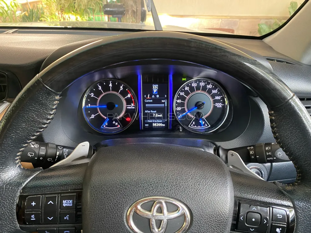 Toyota Fortuner 2017 for Sale in Karachi Image-1