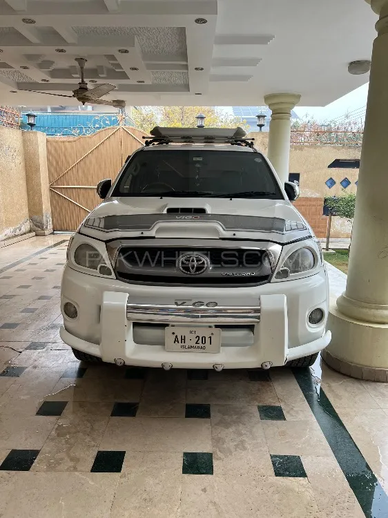 Toyota Hilux 2010 for Sale in Peshawar Image-1