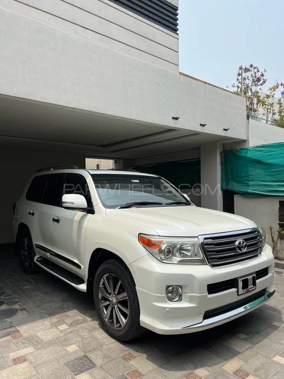Toyota Land Cruiser 2013 for Sale in Lahore Image-1