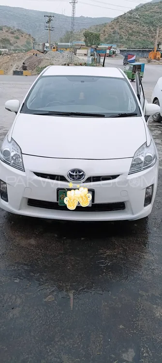 Toyota Prius 2011 for Sale in Kohat Image-1