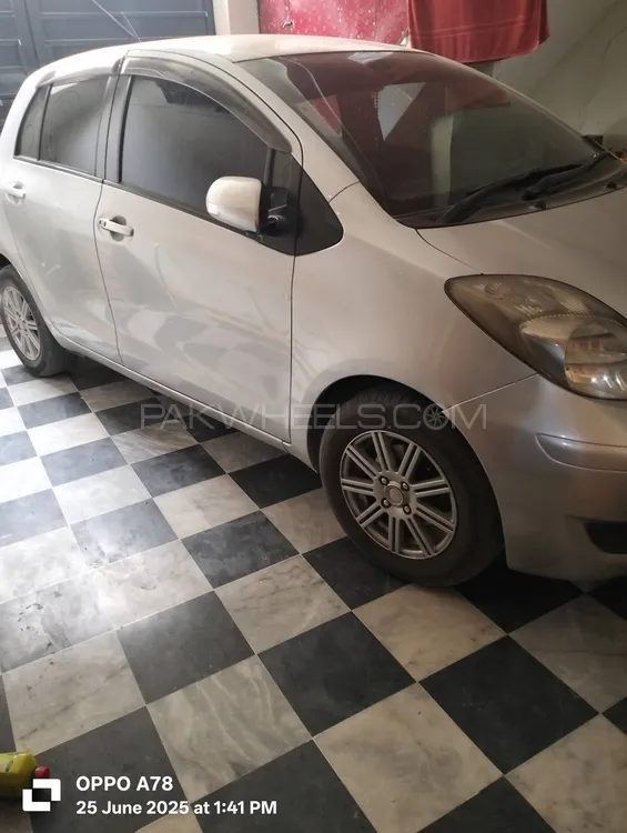 Toyota Vitz 2008 for Sale in Nowshera cantt Image-1