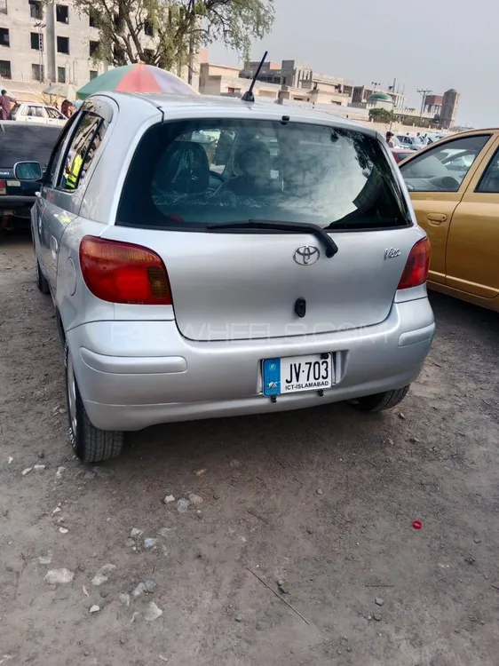 Toyota Vitz 2003 for Sale in Mardan Image-1