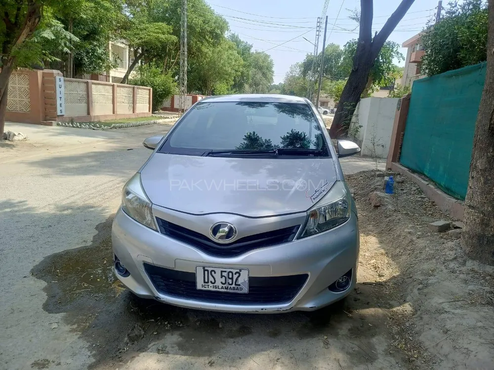 Toyota Vitz 2011 for Sale in Bahawalpur Image-1