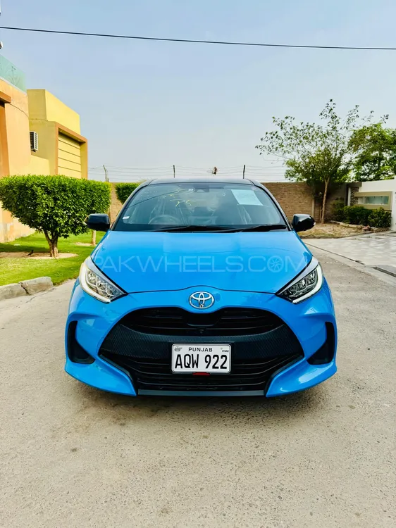 Toyota Yaris Hatchback 2021 for Sale in Multan Image-1