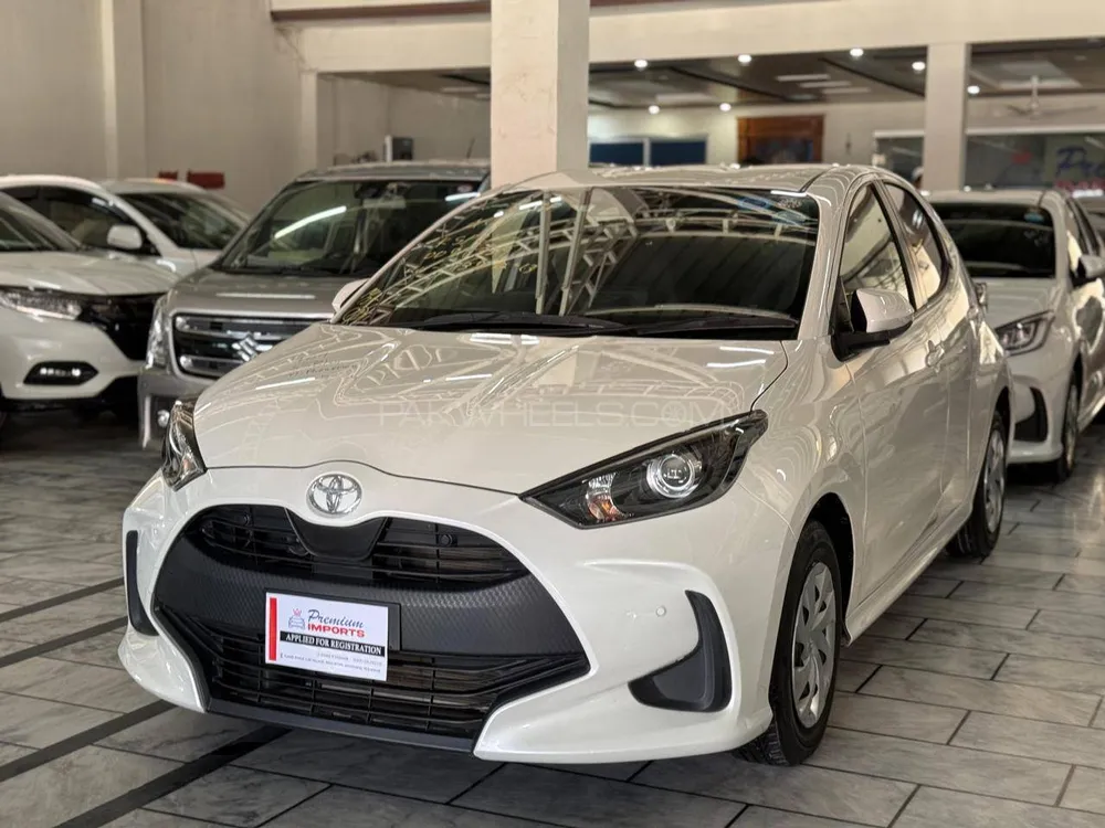 Toyota Yaris Hatchback 2022 for Sale in Peshawar Image-1