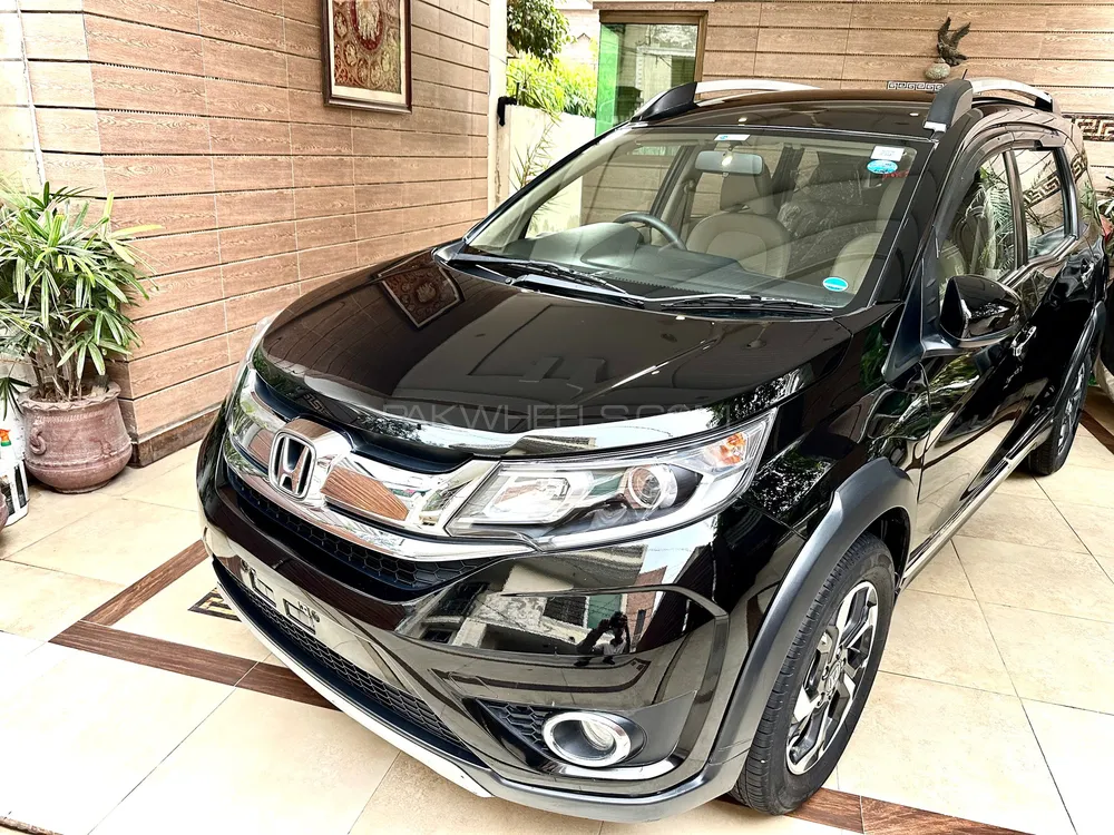 Honda BR-V 2018 for Sale in Lahore Image-1
