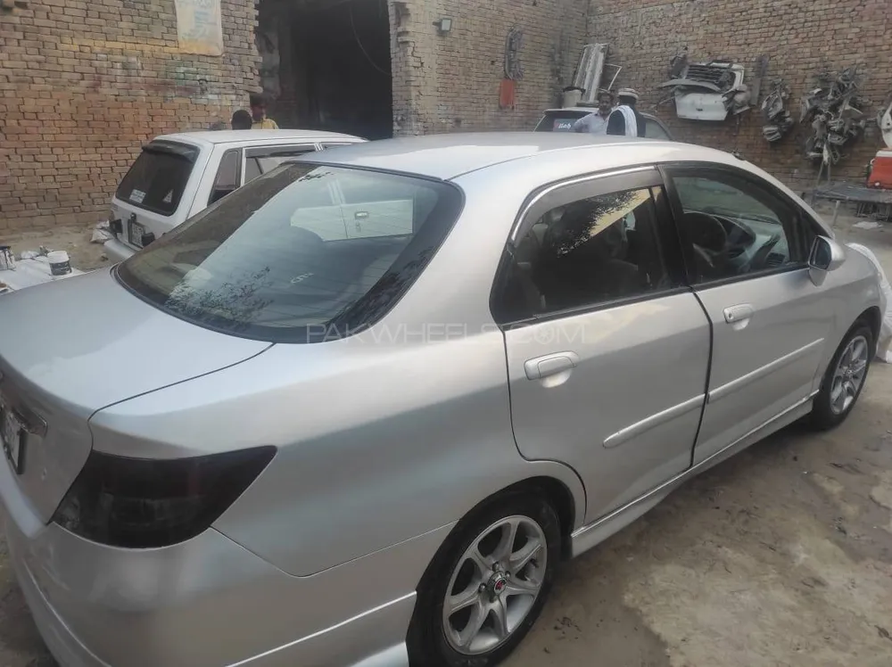 Honda City 2005 for Sale in Lahore Image-1