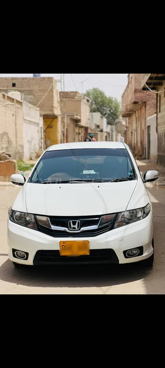 Honda City 2018 for Sale in Larkana Image-1