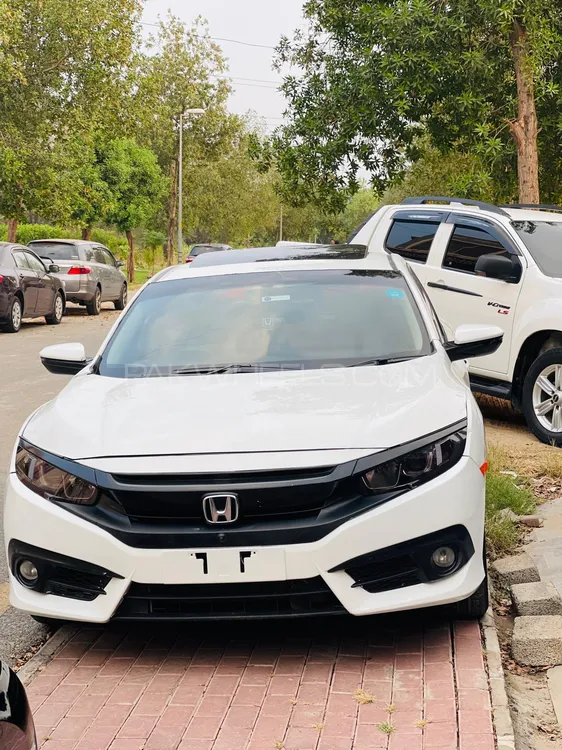 Honda Civic 2017 for Sale in Lahore Image-1