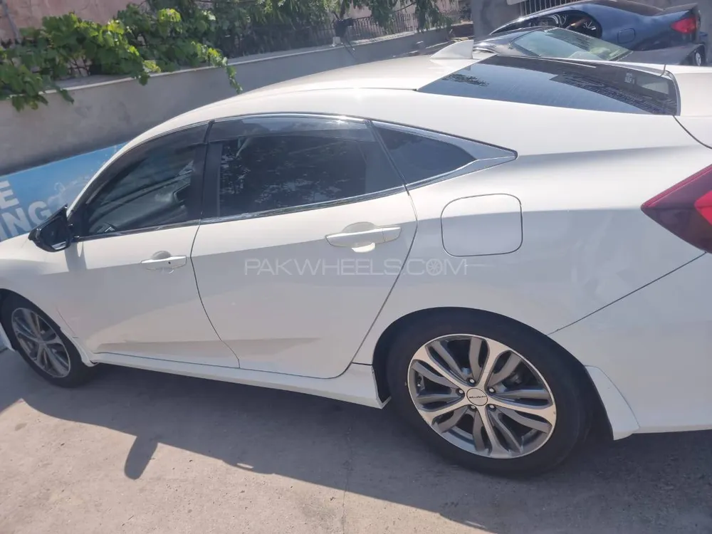 Honda Civic 2019 for Sale in Kotli Ak Image-1