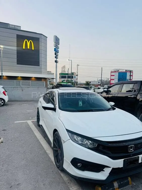 Honda Civic 2017 for Sale in Peshawar Image-1