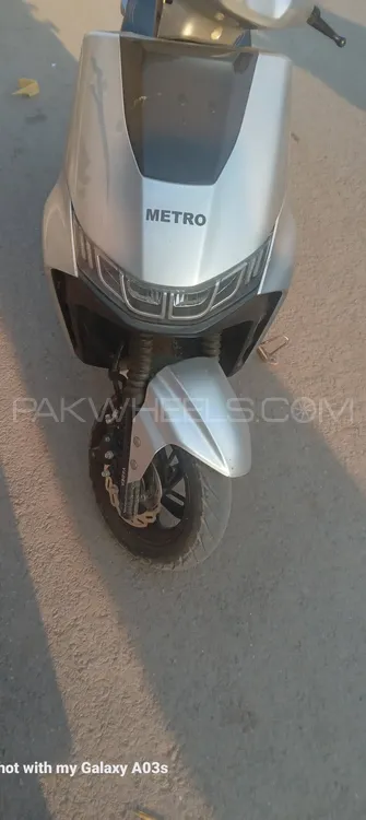 میٹرو T9 2023 for Sale Image-1