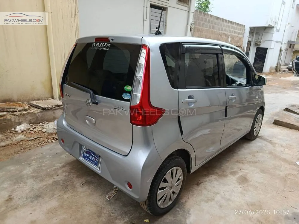 نسان ڈیز 2015 for Sale in کراچی نسان ڈیز 2015 for Sale in کراچی Image-3