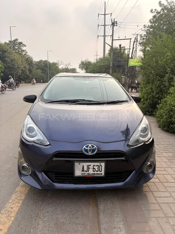 Toyota Aqua 2015 for Sale in Lahore Image-1