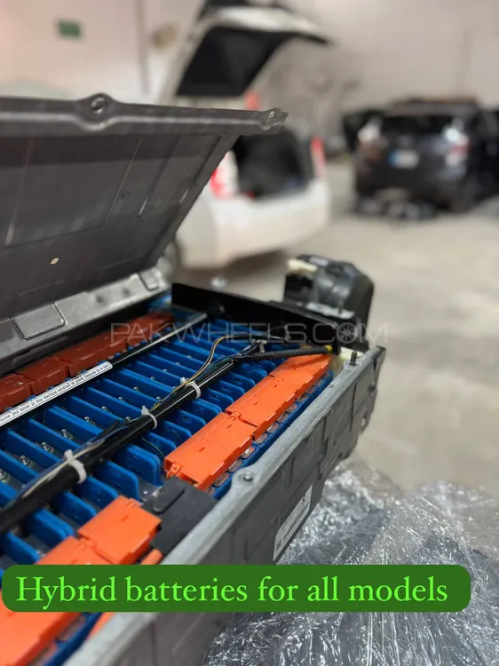 Toyota aqua Hybrid Battery Image-1