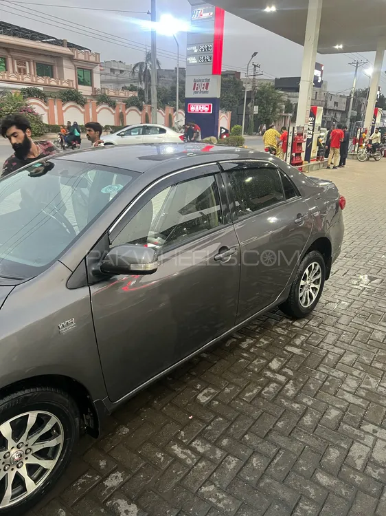 Toyota Corolla 2013 for Sale in Gujranwala Image-1