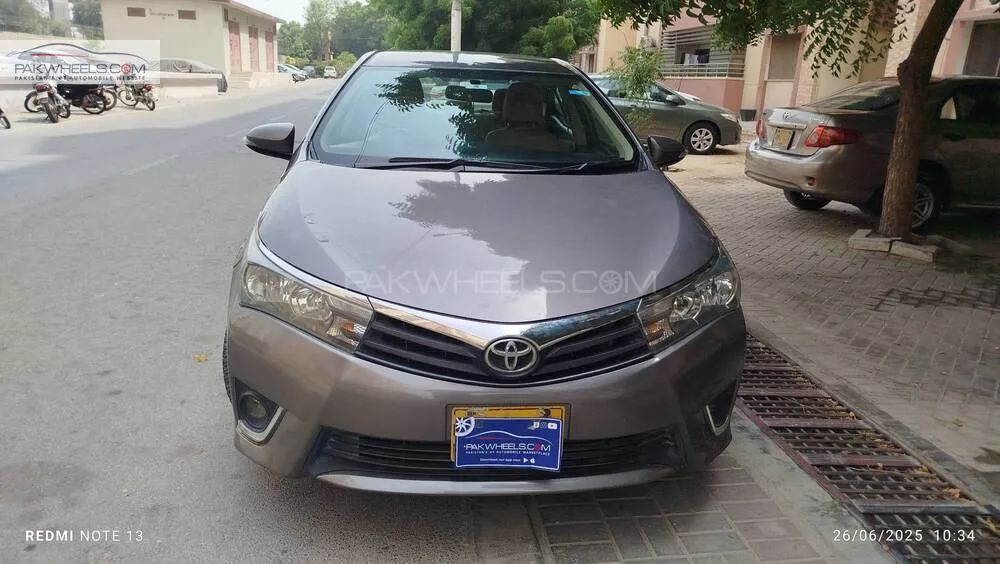 Toyota Corolla 2015 for Sale in Karachi Image-1