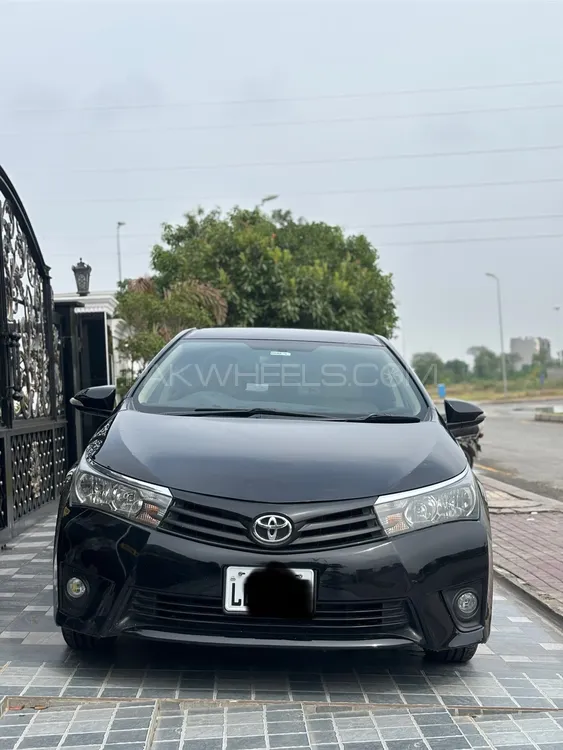 Toyota Corolla 2017 for Sale in Lahore Image-1