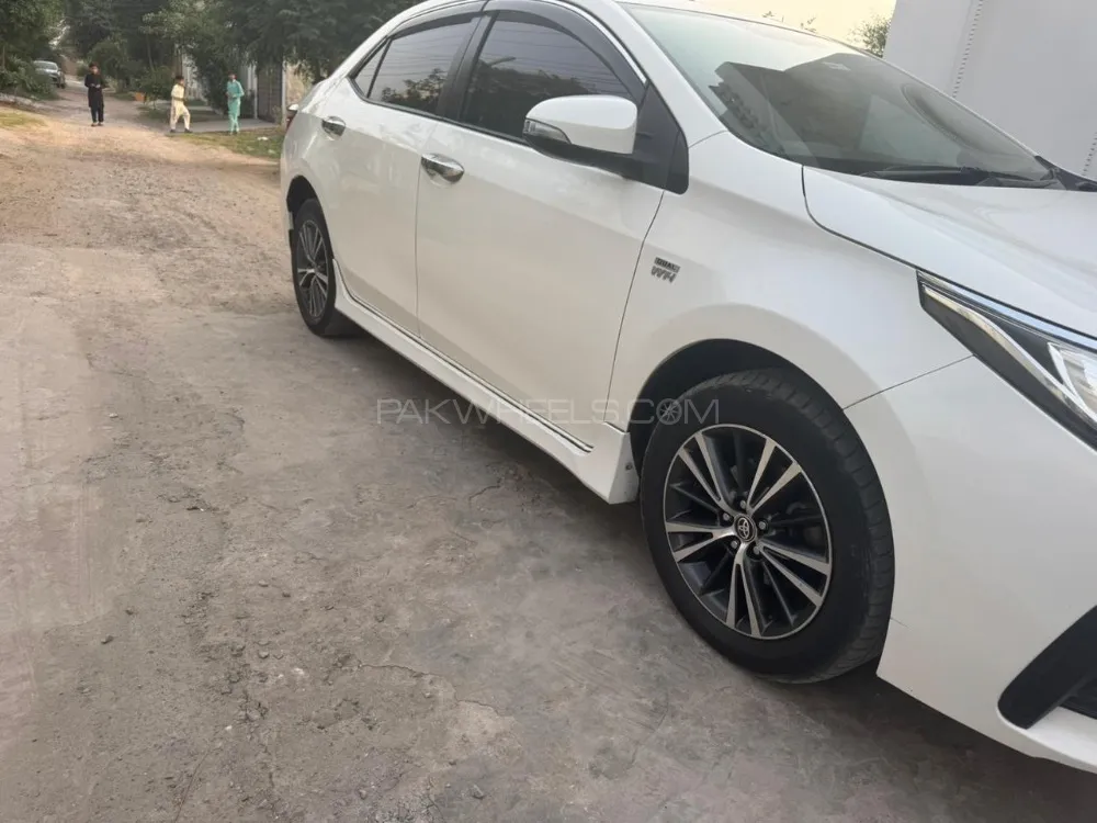 Toyota Corolla 2018 for Sale in Jhang Image-1