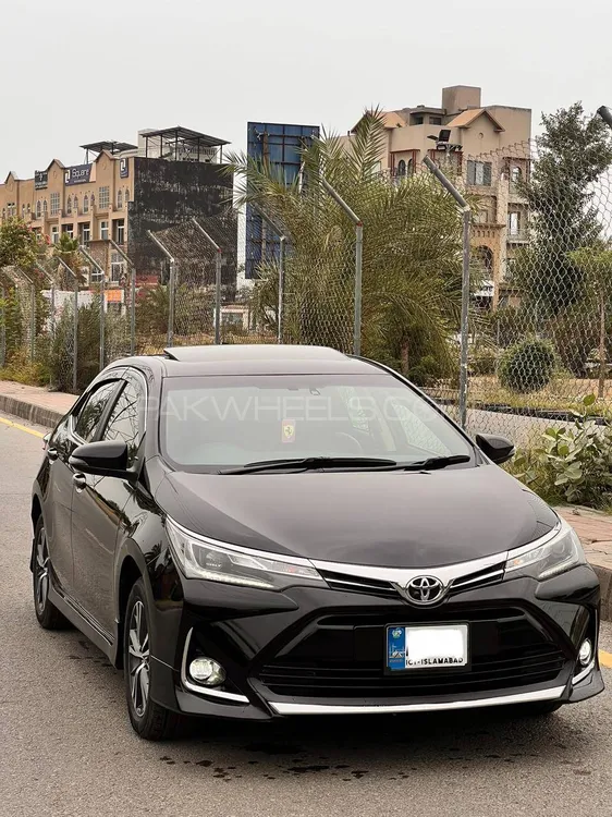 Toyota Corolla 2021 for Sale in Nowshera Image-1