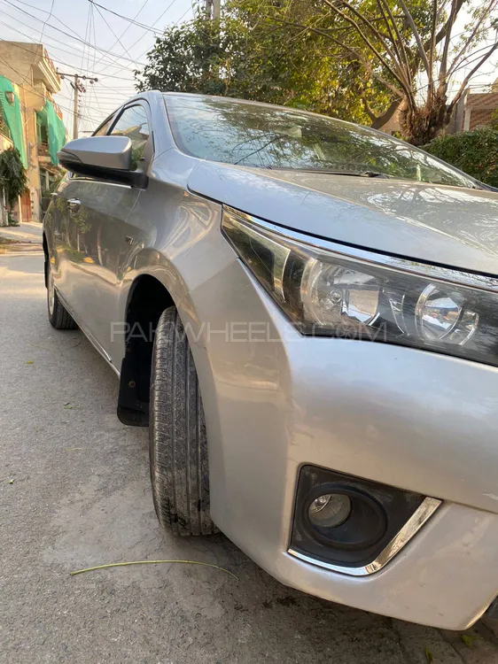 Toyota Corolla 2015 for Sale in Lahore Image-1