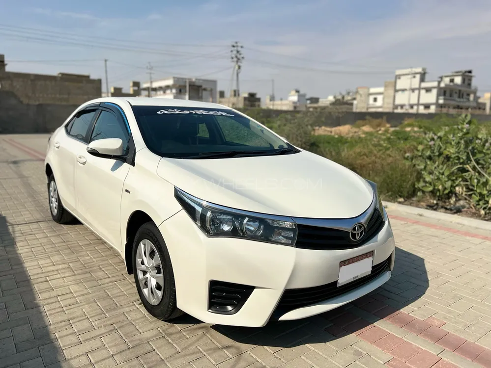 Toyota Corolla 2016 for Sale in Karachi Image-1