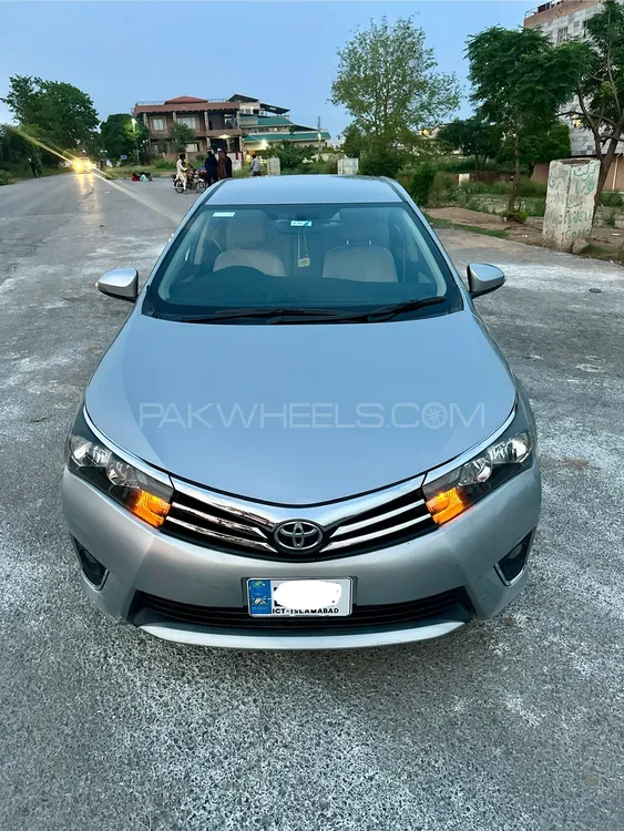 Toyota Corolla 2015 for Sale in Islamabad Image-1