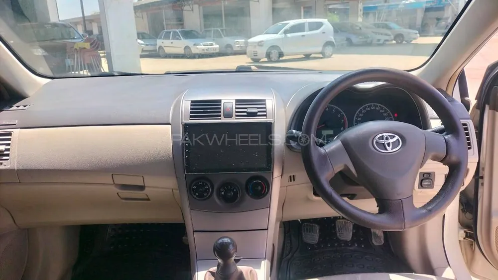 Toyota Corolla 2010 for Sale in Piplan Image-1