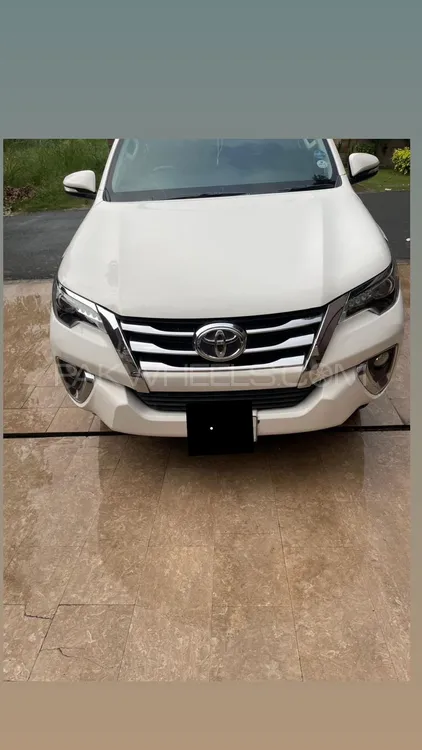 Toyota Fortuner 2017 for Sale in Lahore Image-1