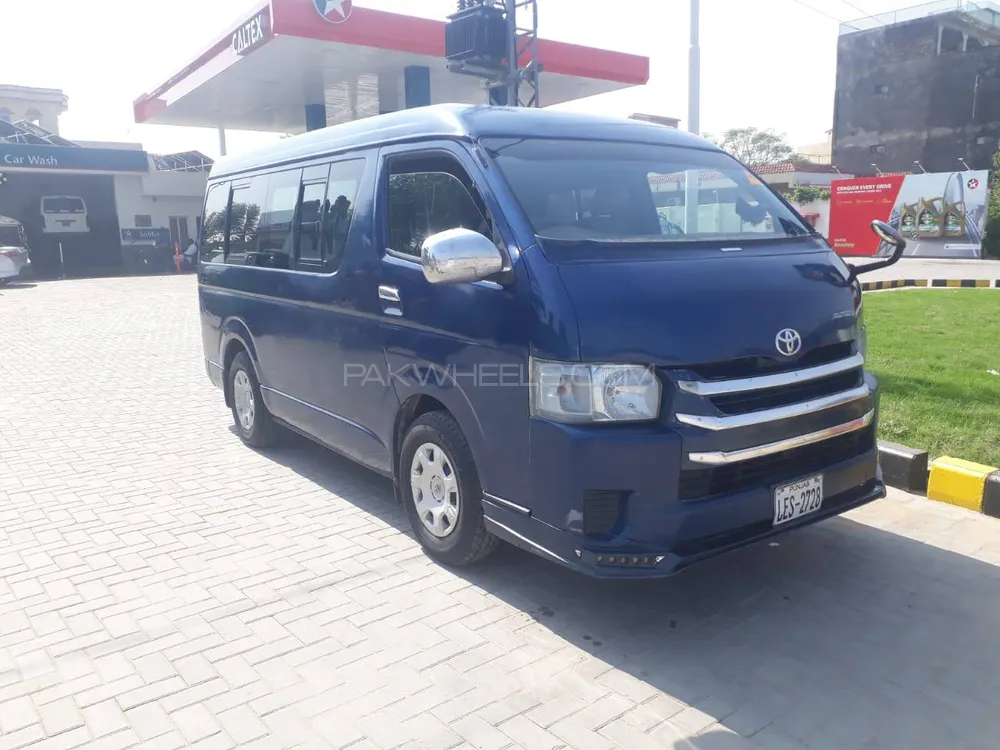 Toyota Hiace 2009 for Sale in Islamabad Image-1
