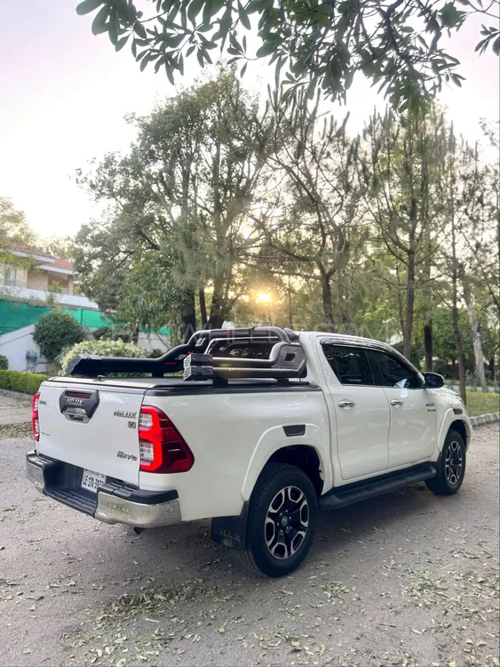 Toyota Hilux 2017 for Sale in Islamabad Image-1