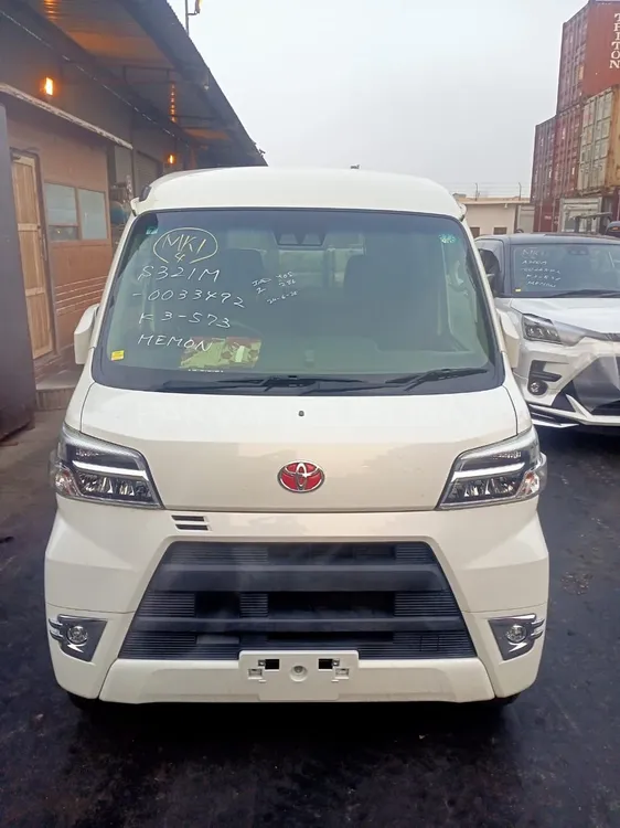 Toyota Pixis Mega 2020 for Sale in Karachi Image-1