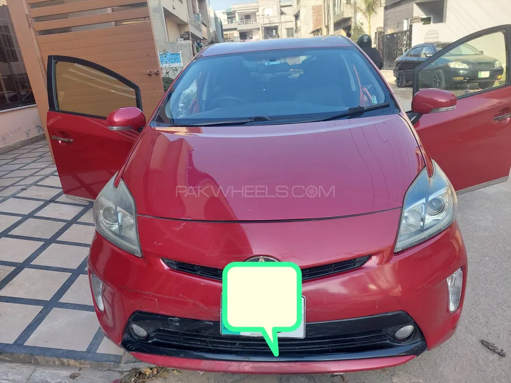 Toyota Prius 2012 for Sale in Lahore Image-1
